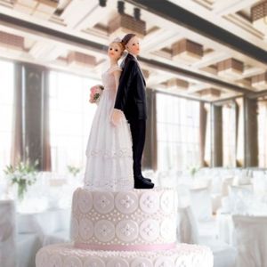Figurky ženicha a nevěsty na svatební dort 